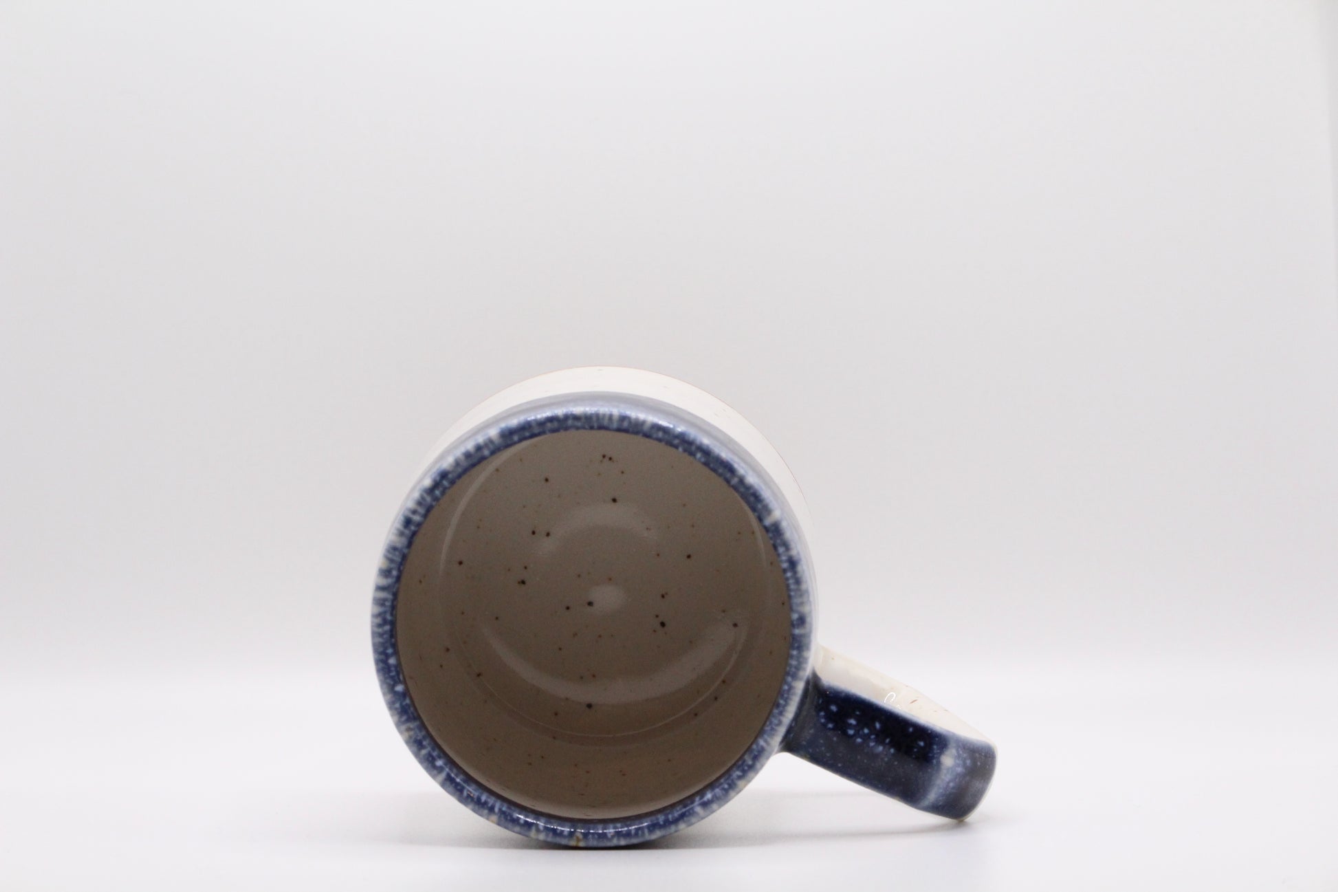 Mino ware Japanese pottery Mug Coffee Tea cup Penguin shape Mug